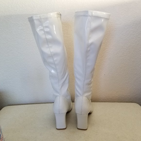 Funtatsma GoGo Boot White 6 Stretch Patent 3" Heel - Picture 4 of 7